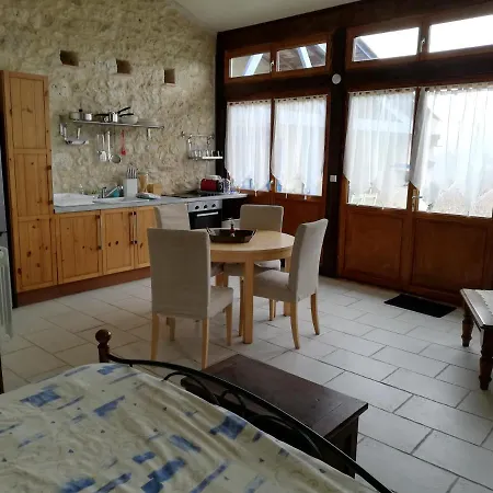 Tranquil Studio Retreat In Saint-meard Vineyards Дом отдыха