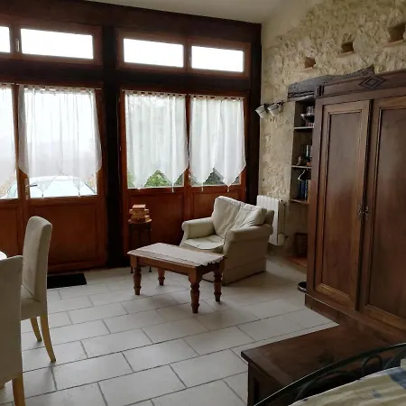 Tranquil Studio Retreat In Saint-meard Vineyards Saint-Meard-de-Gurcon